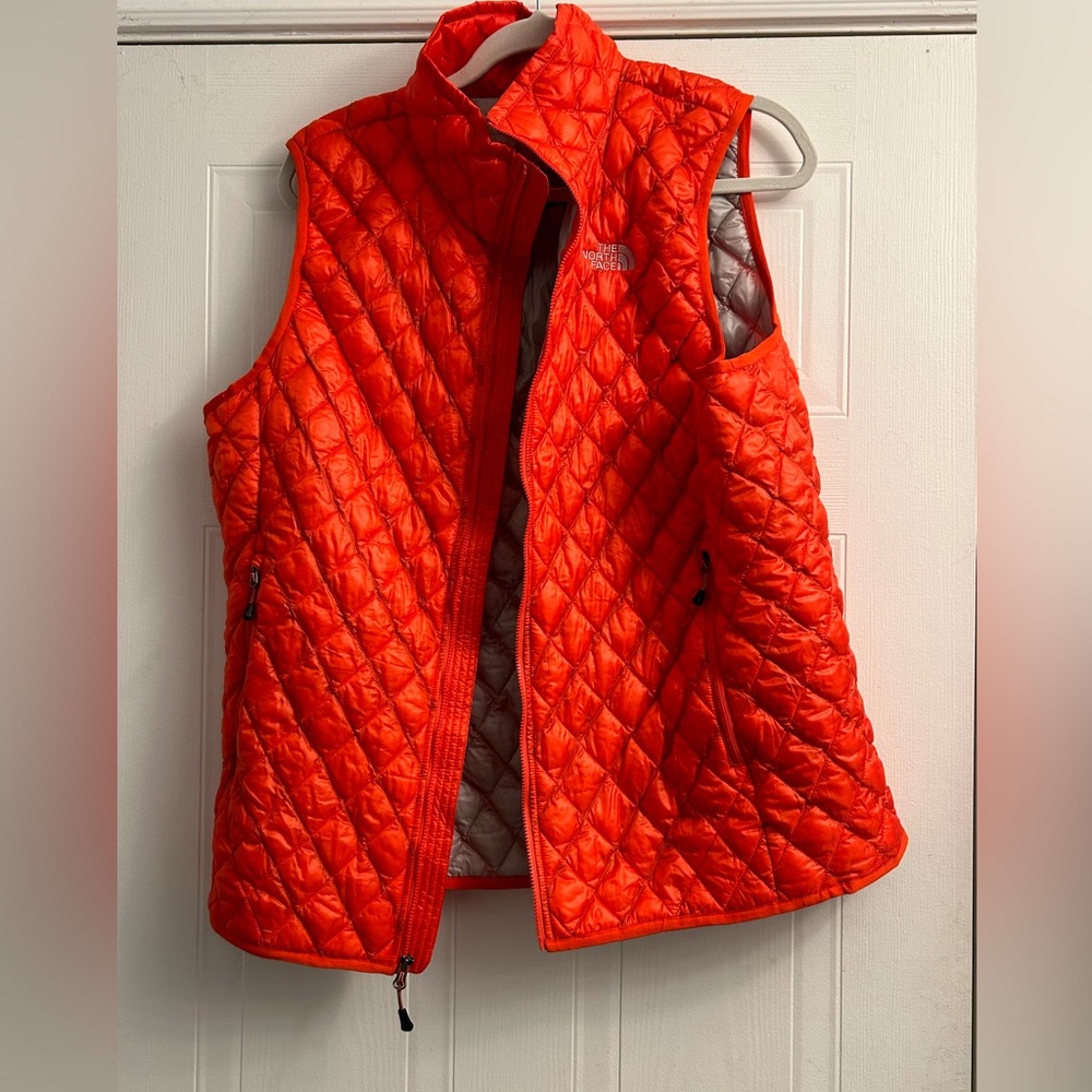 Red North Face thermoball vest size XL
